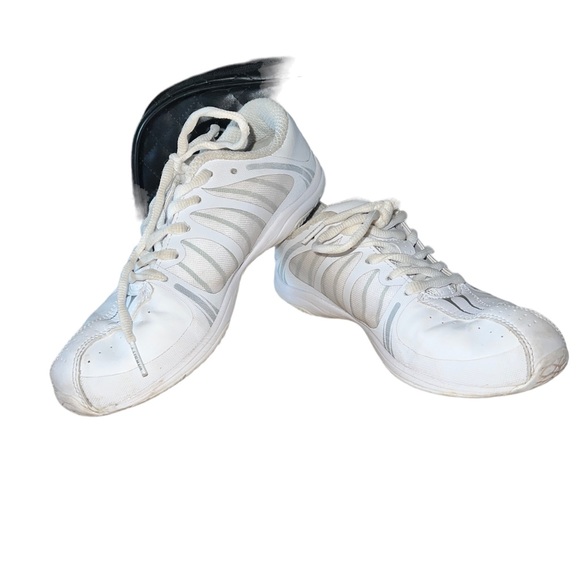 Varsity Shoes Varsity Miza Cheer Shoe Size 7 Poshmark